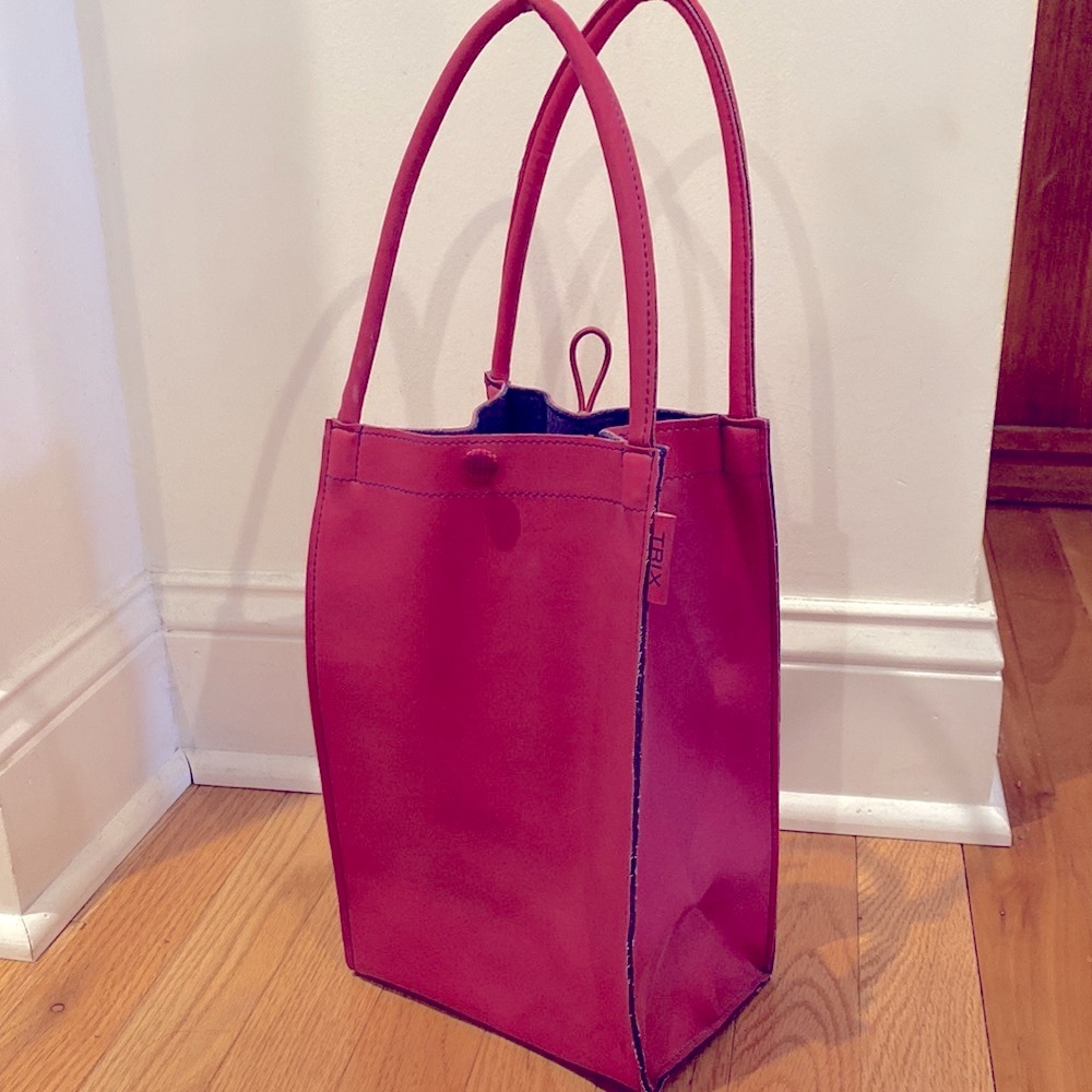 Smooth Matrix Purse